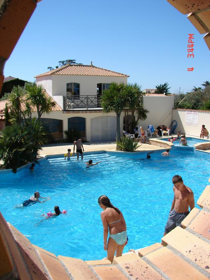 Camping Barataud Saint-Denis-d'Oleron Exterior photo